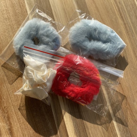 Scrunchies-Hair Tie Accessories Red Blue Cream Set/ 4 - Picture 4 of 4